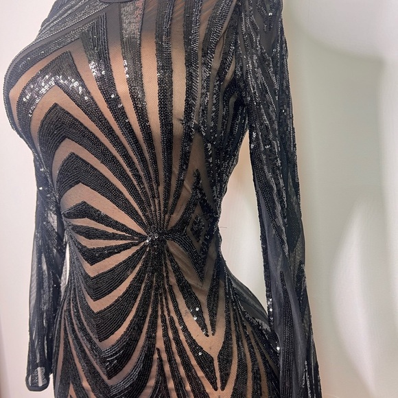 Black sequin dress - Picture 6 of 8